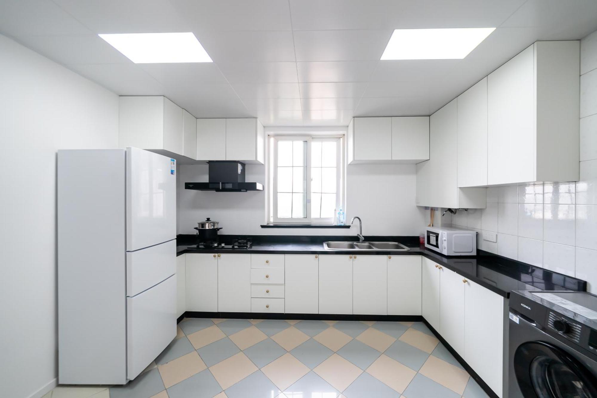 Shanghai Yi Du B&B -Family - Friendly Suite Close To People'S Square And Subway Екстер'єр фото